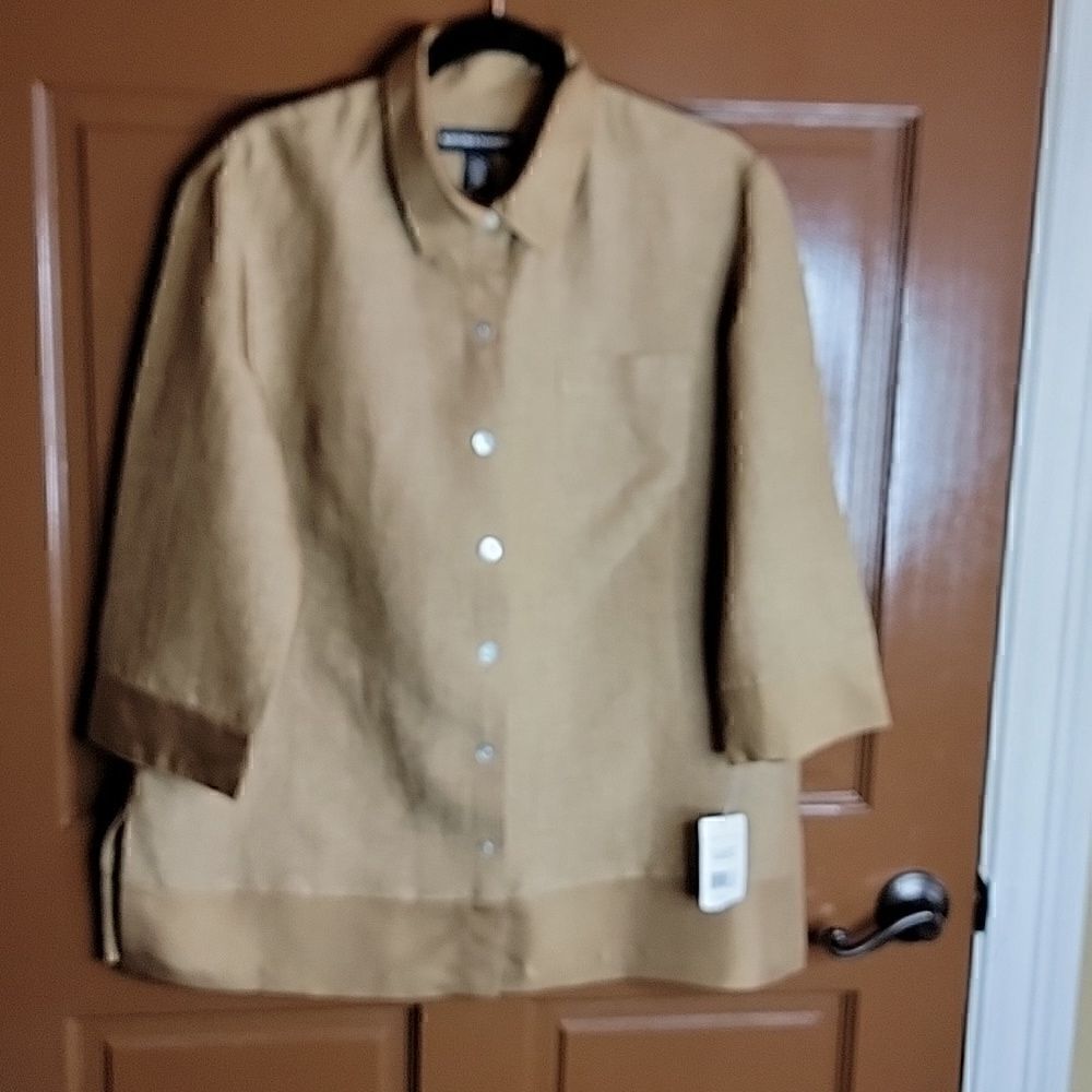 Norton McNaughton-Linen/Rayon tan colored shirt with 3/4 sleeves. L. NWT. - Picture 2 of 12